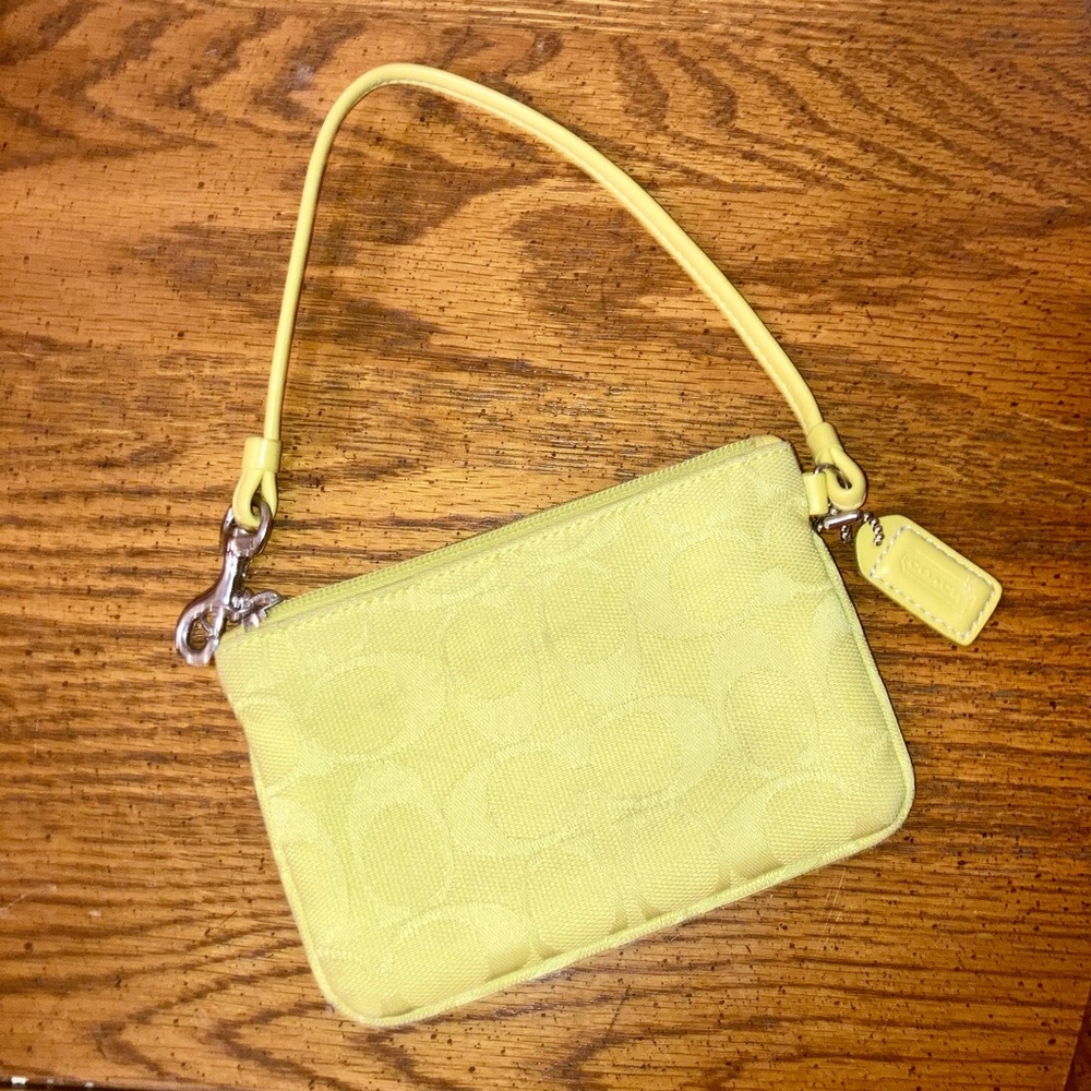 Coach Signature C Wristlet- green/yellow - Picture 3 of 9